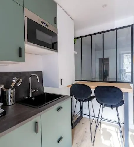 Apartman Contemporain Renove A 14eme