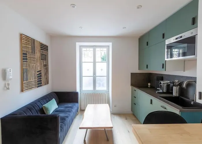 Apartman Contemporain Renove A 14eme Párizs